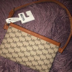 Michael Kors belt bag💕
